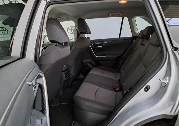 Toyota RAV4 cena 149900 przebieg: 42304, rok produkcji 2019 z Ińsko małe 466